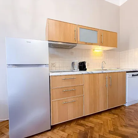 Catty 3bdr 80 M2 Apartmán *